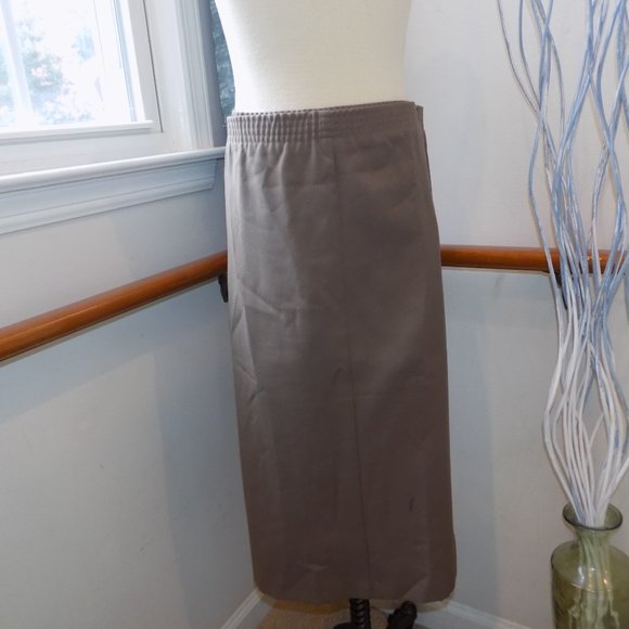 DONN KENNY Beige Skirt Plus Size 18W - Picture 2 of 2